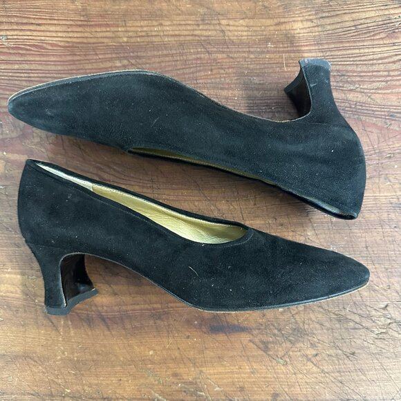 Yves Saint Laurent Classic Black Suede Pump Heels Size 7 - Picture 7 of 10